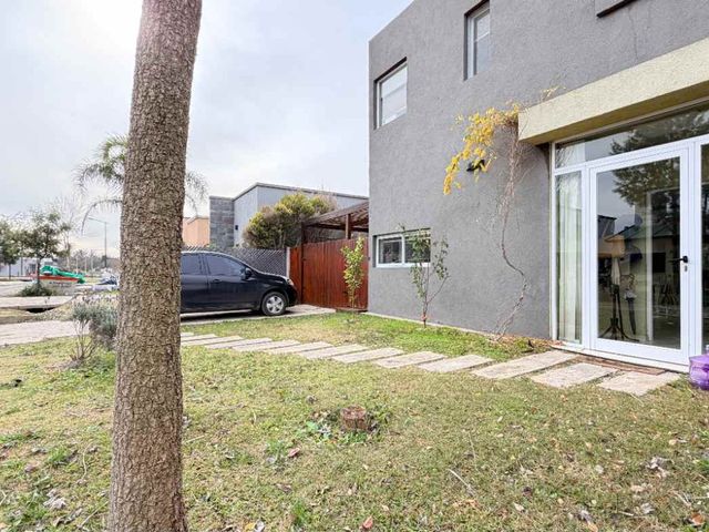 place photo 82