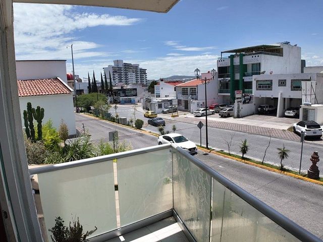 place photo 28