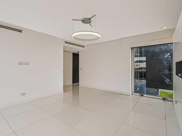 place photo 53