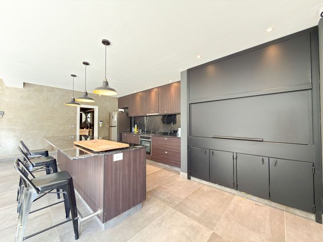 place photo 53