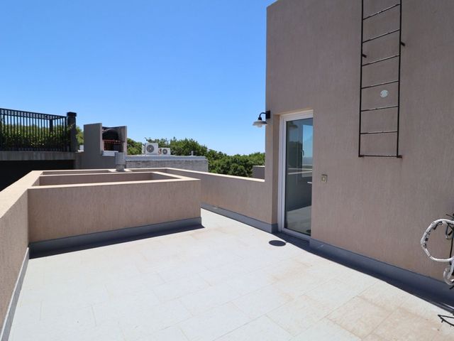 place photo 48