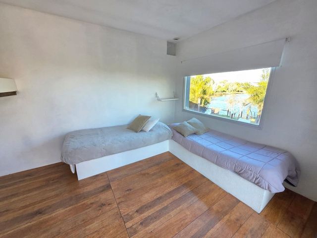 place photo 59