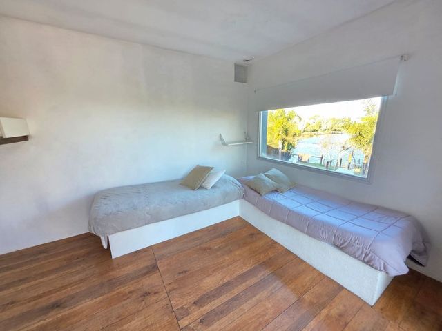 place photo 58