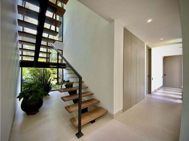 place photo 62