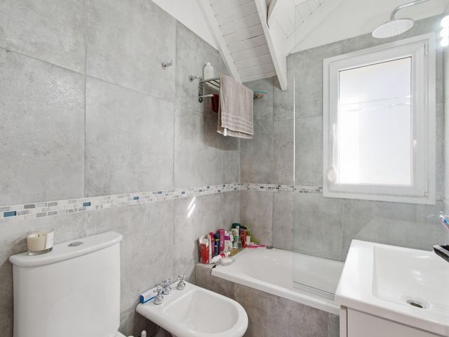 place photo 40