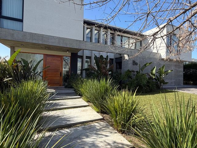 place photo 45