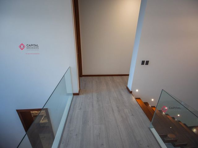 place photo 48