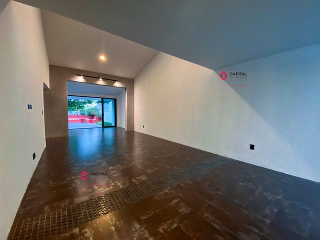 place photo 48