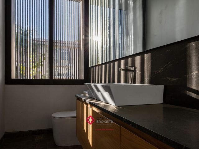 place photo 49