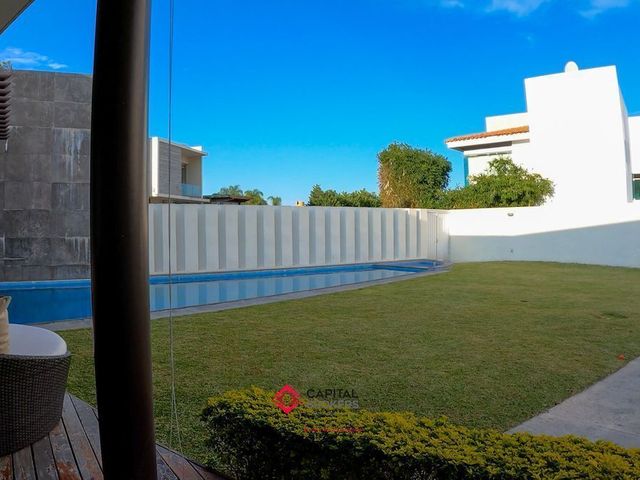 place photo 48