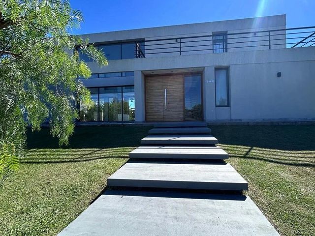 place photo 49