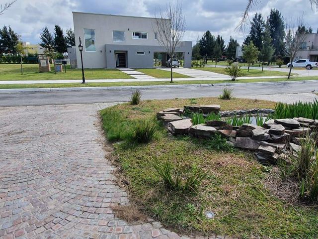 place photo 55