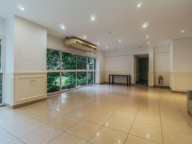 place photo 75