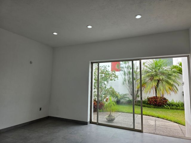 place photo 56