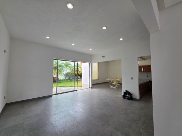 place photo 49