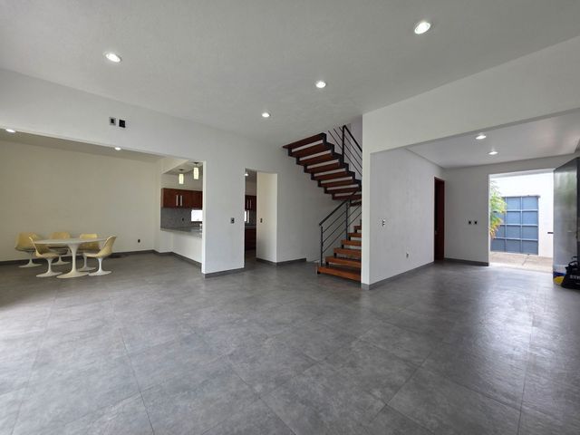place photo 48