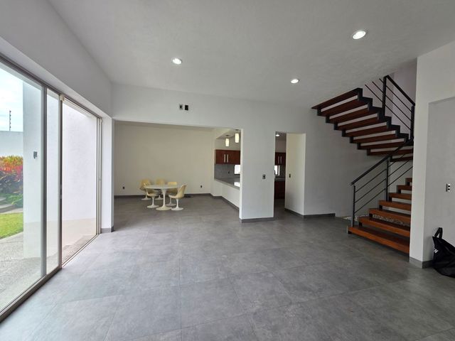 place photo 50