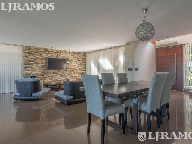 place photo 47