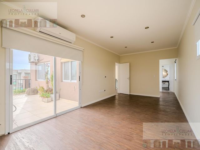 place photo 73