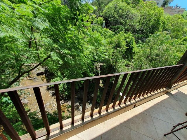 place photo 46