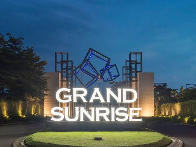 Grand Sunrise Tipe Voilet Menganti Gresik
