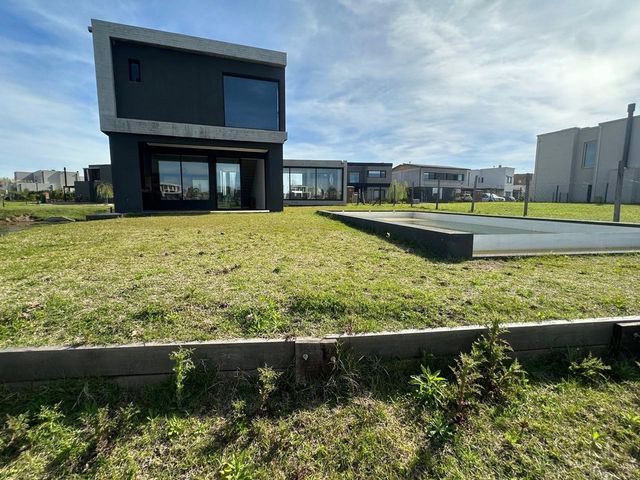 place photo 48