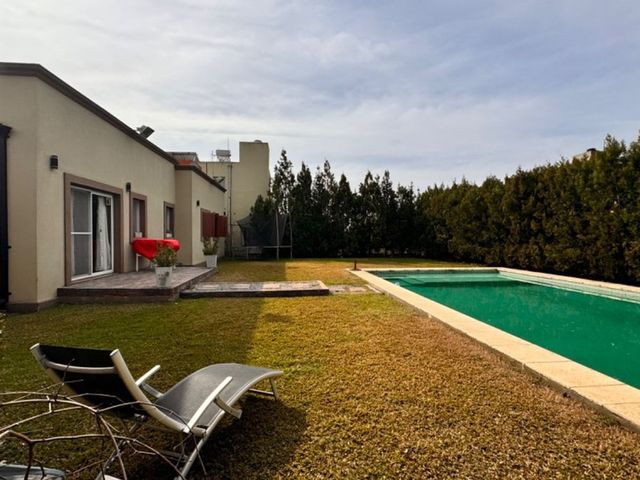 place photo 98