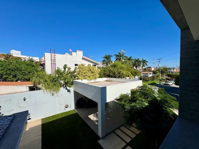place photo 37