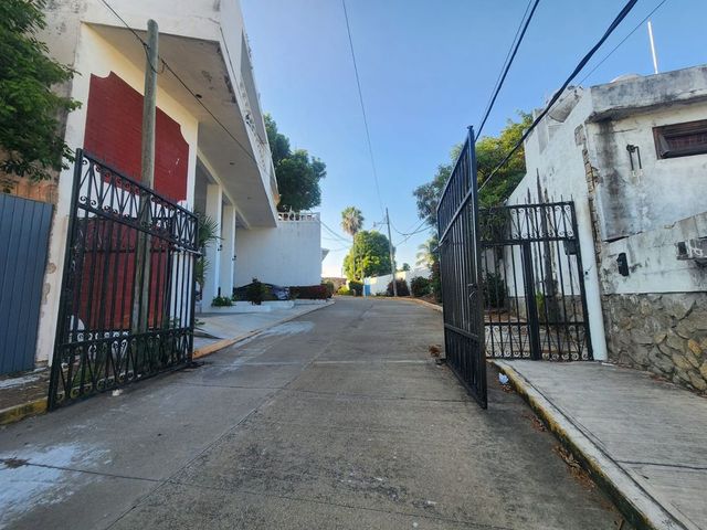 place photo 52