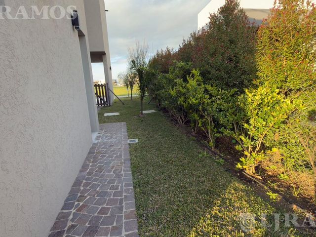 place photo 49