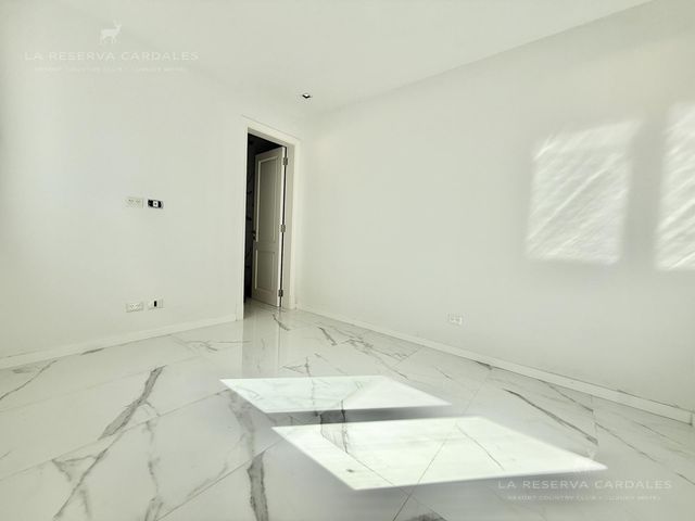 place photo 51