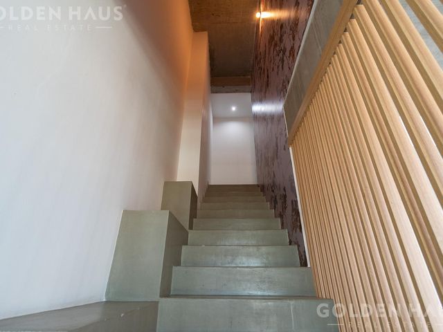 place photo 60