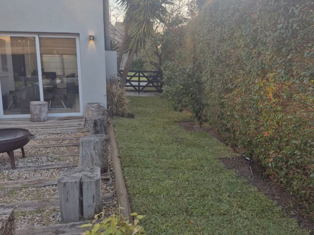 place photo 50