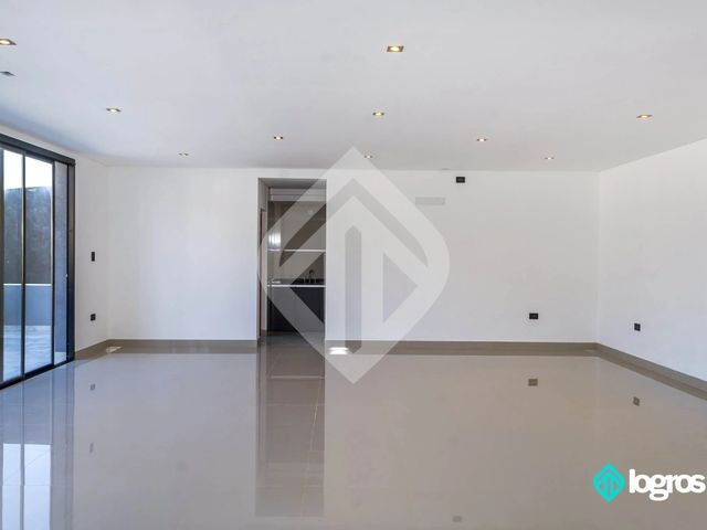 place photo 53