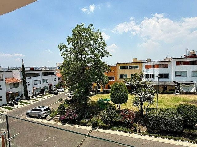 place photo 36