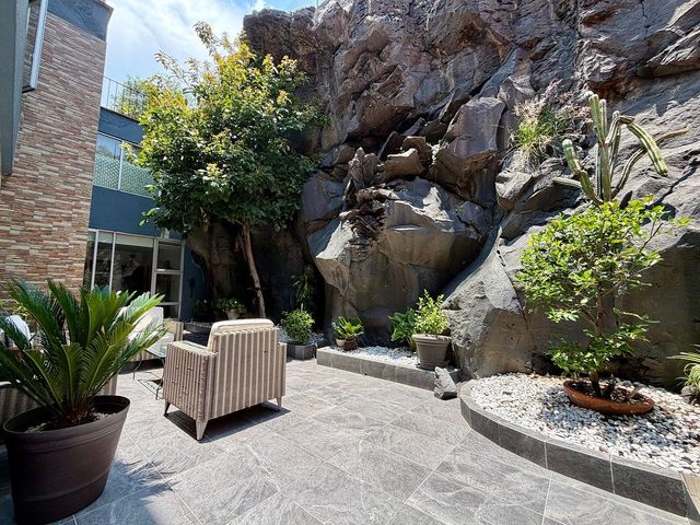 place photo 44