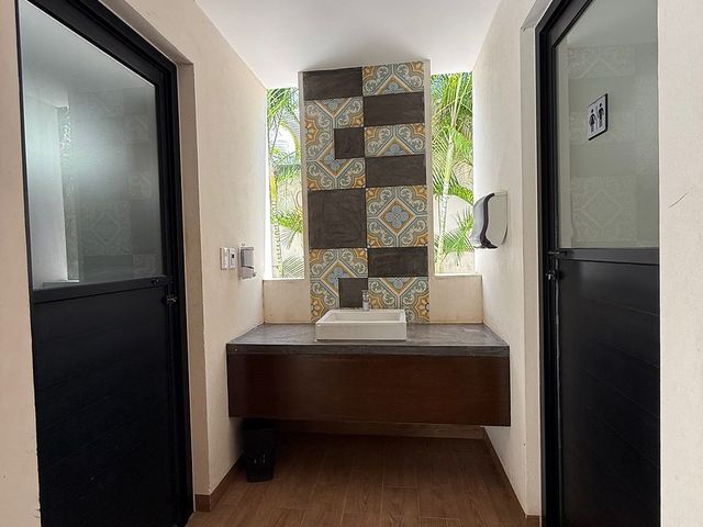 place photo 25