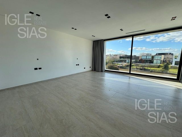 place photo 48