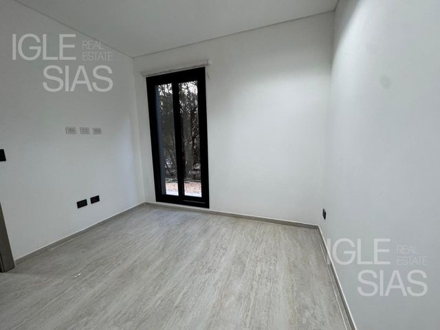 place photo 52