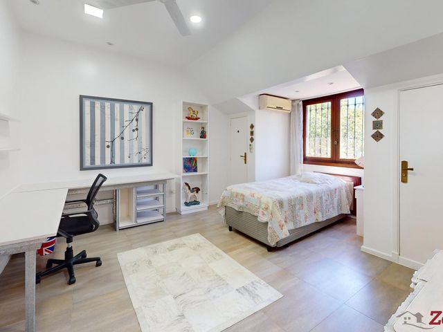 place photo 63
