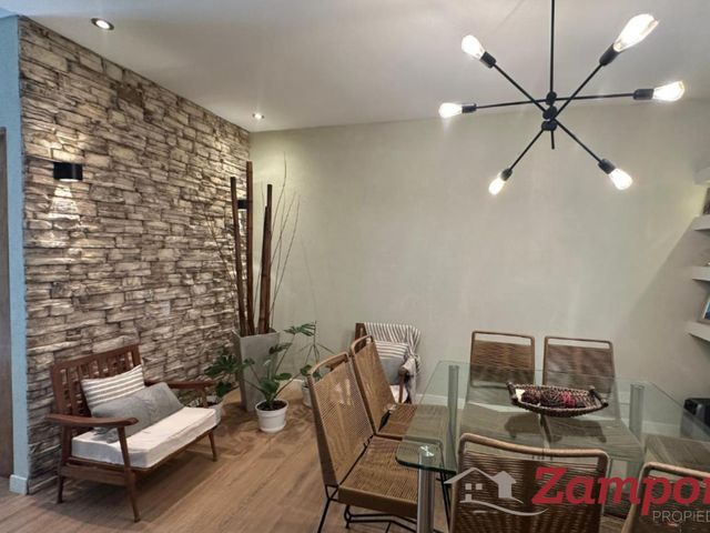 place photo 56