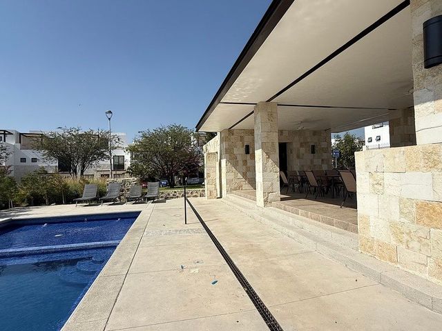 place photo 34