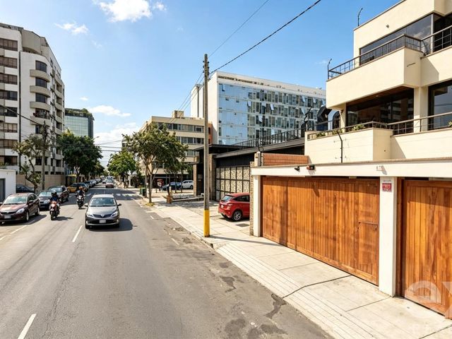 place photo 43
