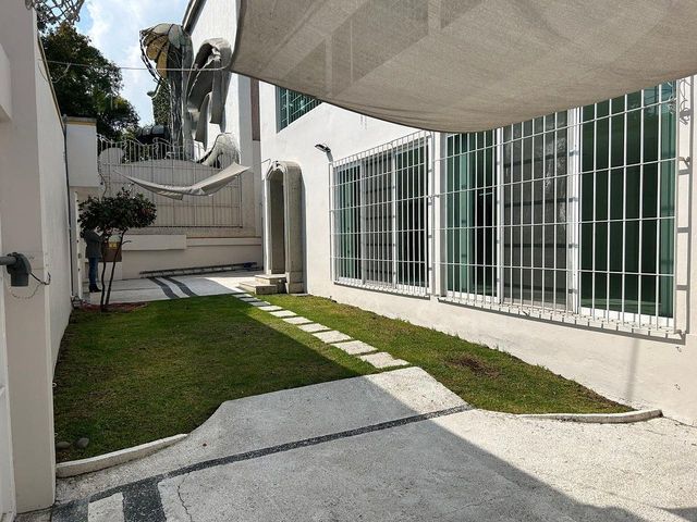 place photo 34