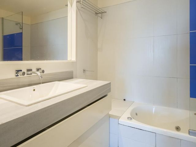 place photo 25