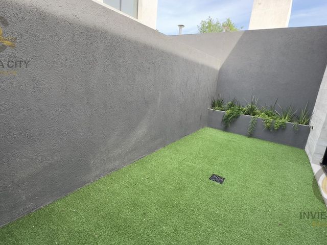 place photo 56