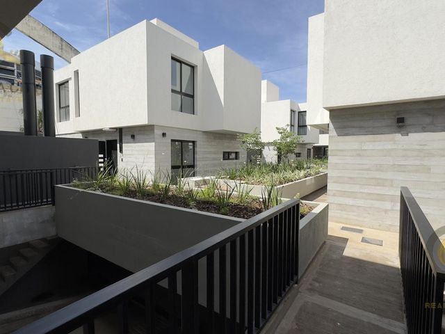 place photo 59