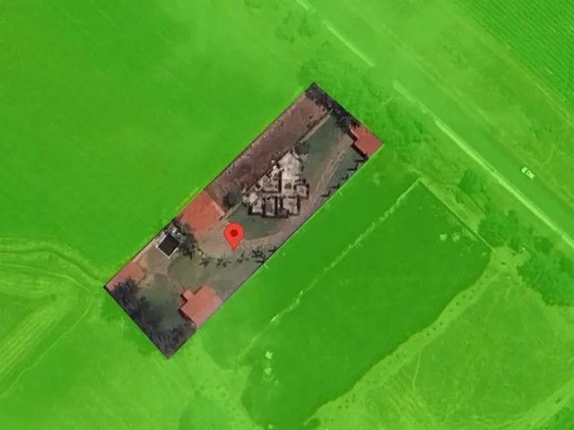 Quinta con río, alberca y casa por terminar — Senguio, Michoacán · 300 m²