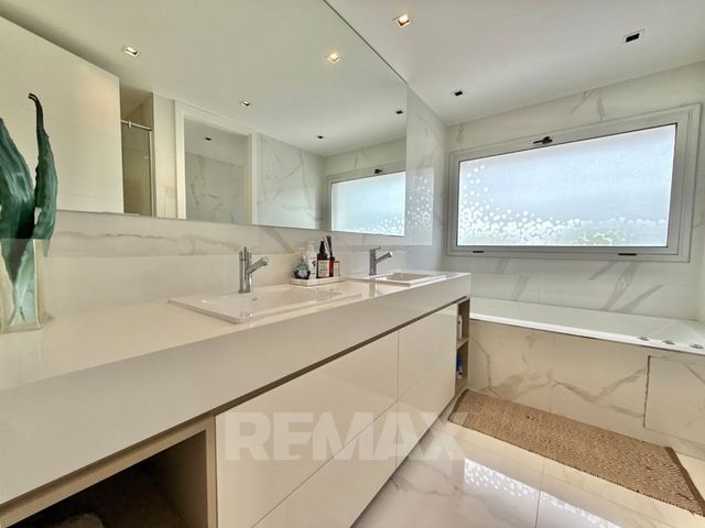 place photo 69