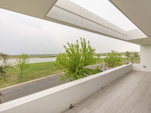 place photo 72